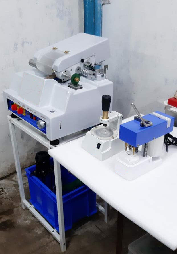 Lens Edger Machine by Deep International